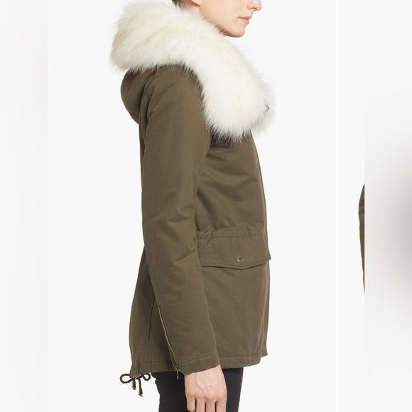 T Tahari “Jackie” hooded anorak with removable faux fur trim Size :L - Picture 3 of 16